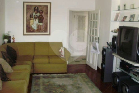 Apartamento à venda com 4 suítes em Real Parque, São Paulo, SP