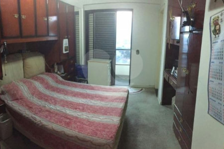 Oportunidade - Apto. 4 Suites / 4 Vagas de garagem