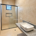 Casa à venda com 3 quartos, sendo 1 suíte, no condomínio Terra Ville, Três Lagoas - MS