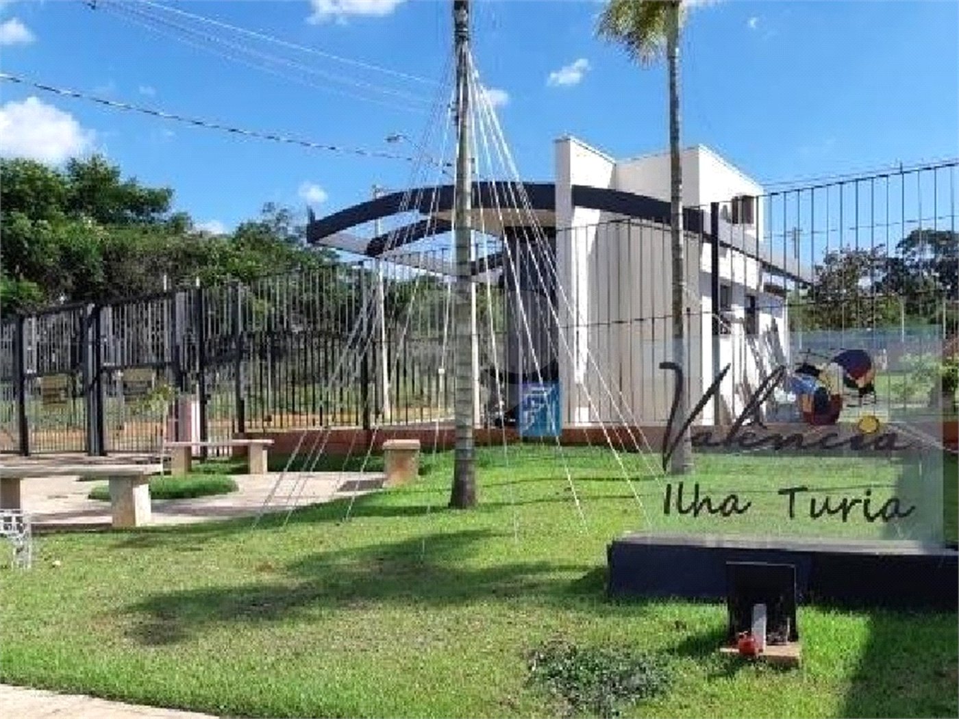 Casa Térrea no Condomínio Residencial Valencia Ilha Turia.