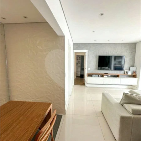 Apartamento de 106 m² no Auge Home Resort, porteira fechada, com 3 dormitórios, 1 suíte, varanda gourmet, 2 vagas, depósito e lazer completo.