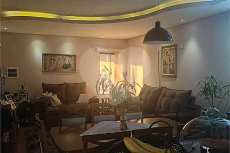 Casa a venda em excelente estado de conservação,