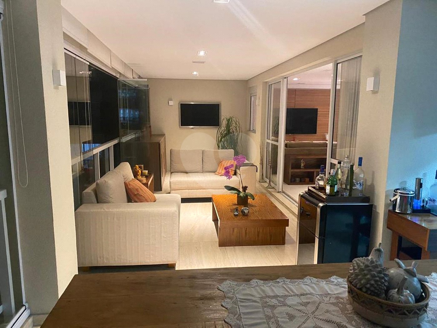 Condomínio clube, Apartamento na Mooca com 204 m² Com 3 suítes e 4 Vagas.