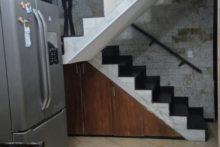 Casa à venda com 5 quartos, sendo 3 suítes, em Real, Praia Grande - SP