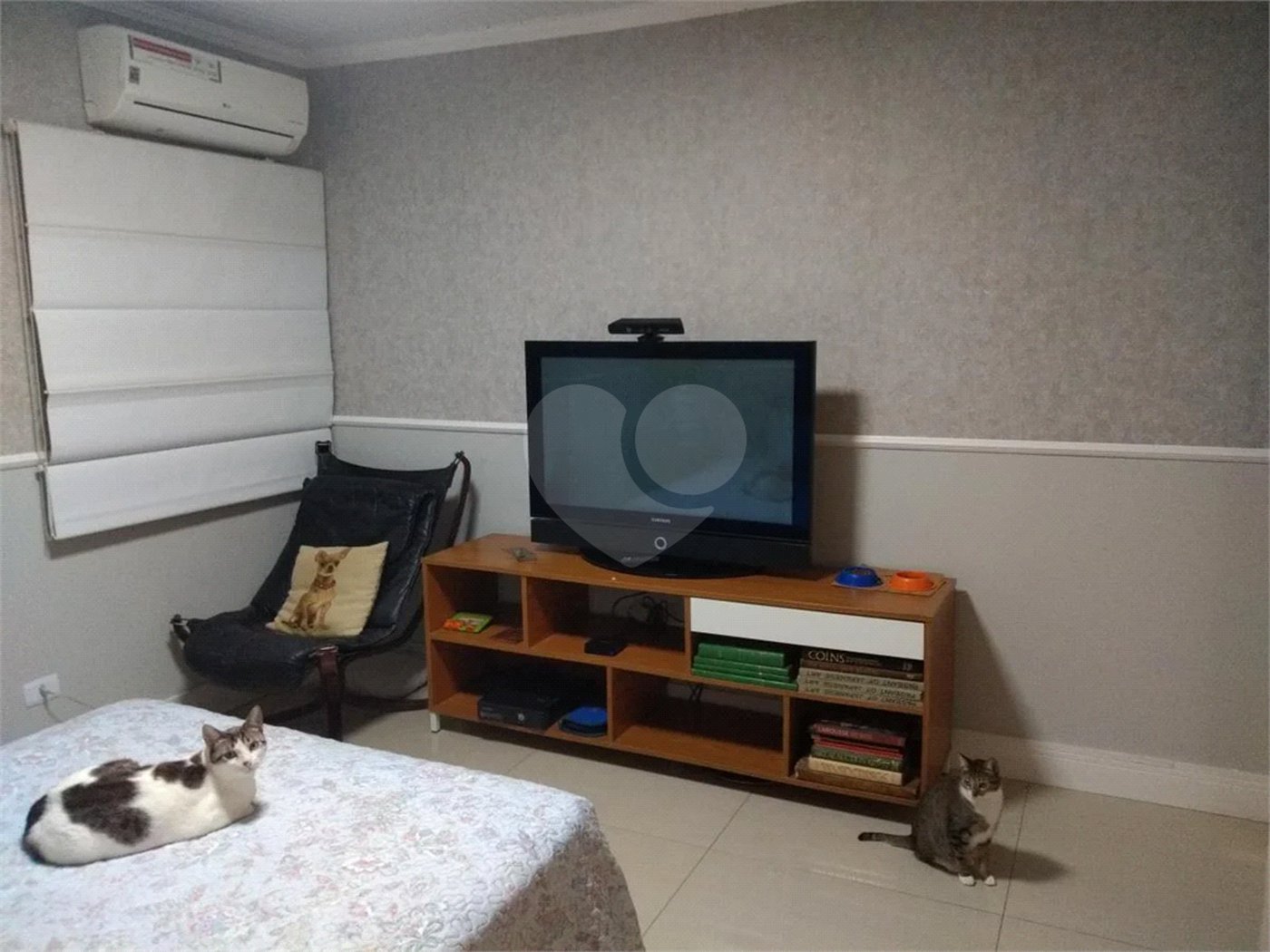 Linda Casa Sobrado a venda no Alto da Mooca com excelente acabamento, semi mobiliada com 2 suítes