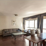 Este elegante apartamento em Higienópolis oferece 224m² de área muito bem distribuída, perfeito para quem valoriza conforto