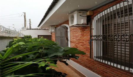 Casa de Vila à venda com 4 quartos, sendo 2 suítes,  em Vila Prado, São Carlos, SP
