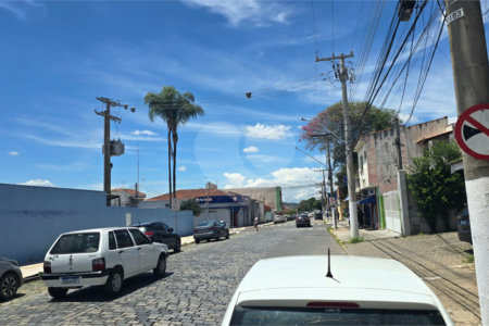 Oportunidade no Centro de Atibaia/SP. SALÃO COMERCIAL 42 M².