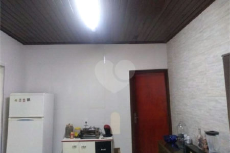 Casa residencial à Venda Santa Felícia com 3 Suítes