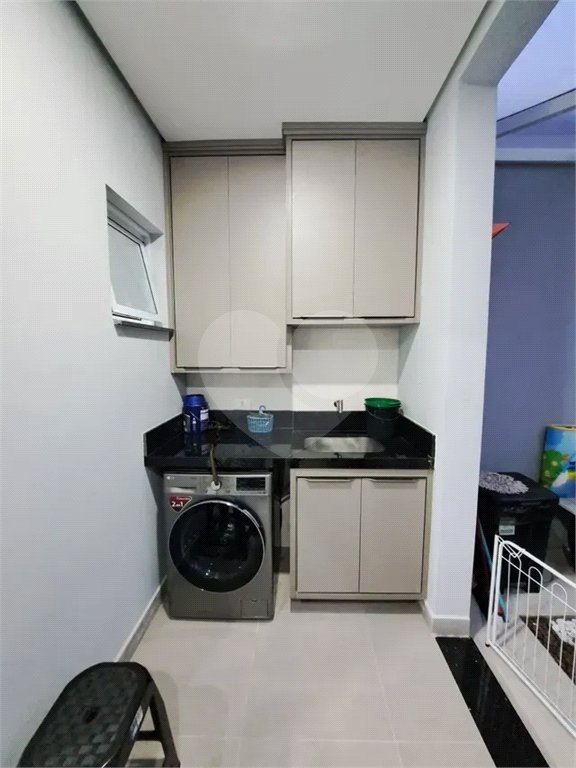 CASA A VENDA 163M², 3 DORMITORIOS,1 SUITE, 2 VAGAS - JARDIM DAS INDUSTRIAS - SÃO JOSÉ DOS CAMPOS/SP.