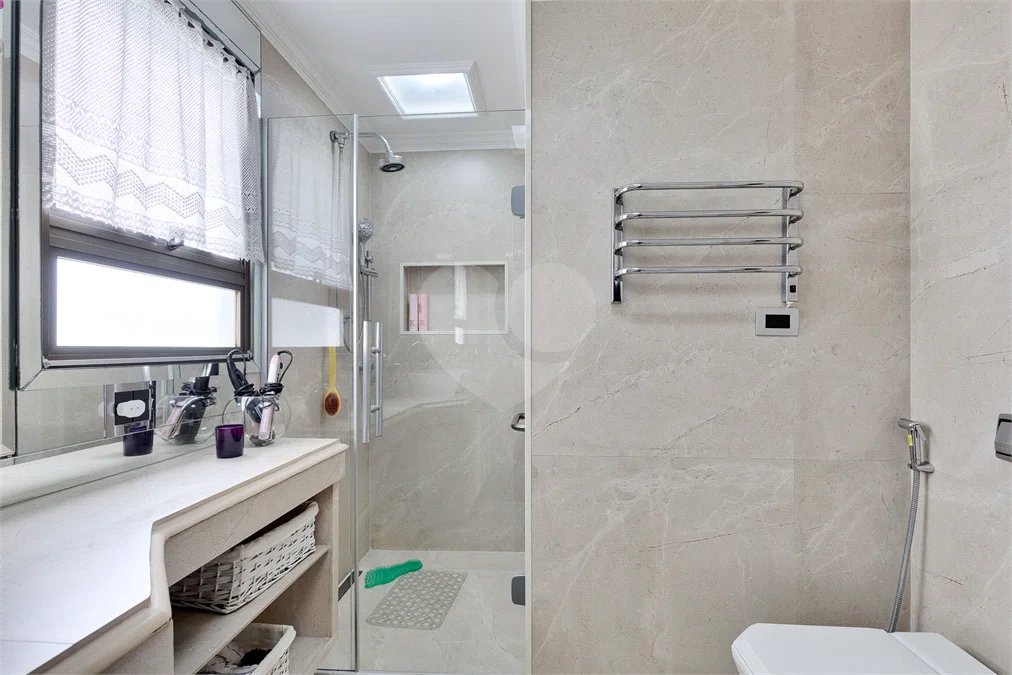 Apartamento à venda com 3 quartos, sendo 1 suíte, em Jardim Marajoara, São Paulo, SP