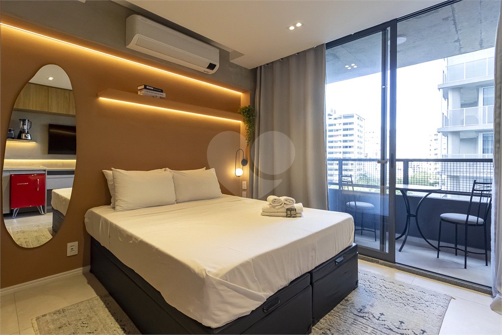 Apartamento com 24m² próximo a avenida Paulista e Metrô Consolação.