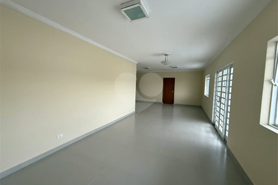 Casa à venda no Bairro Nova Piracicaba Casa à venda 3 dormitórios, 304m2 - Bairro Nova Piracicaba - Piracicaba, SP Casa à venda 3 dormitórios, 304m2 - Bairro Nova Piracicaba - Piracicaba, SP