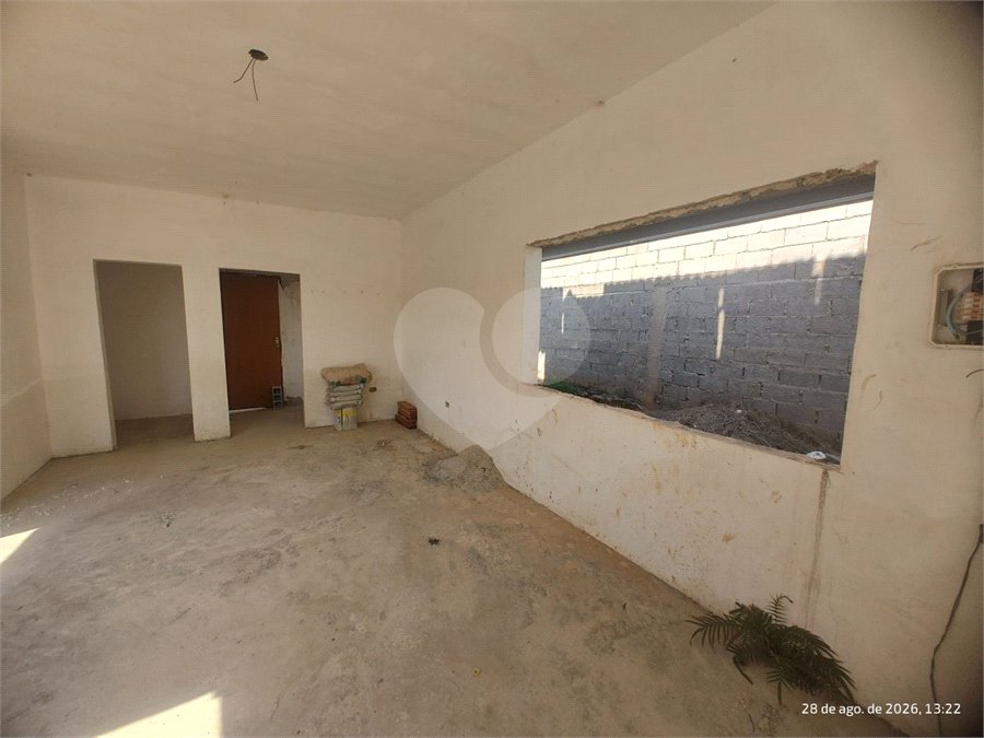 Terreno 810 metros à venda em Atibaia com projeto aprovado exclusivo de alto padrão com construção inacabada