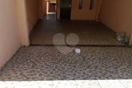 Casa à venda ou para alugar com 2 quartos, sendo 1 suíte, em Jardim São José, São Roque, SP