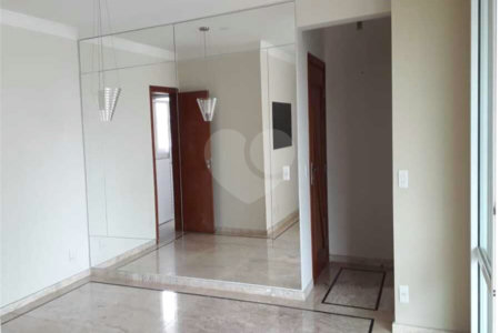 Lindo Apto Edifício Raquel Venda com Sacada gourmet.com 03 dormitórios 01 suíte