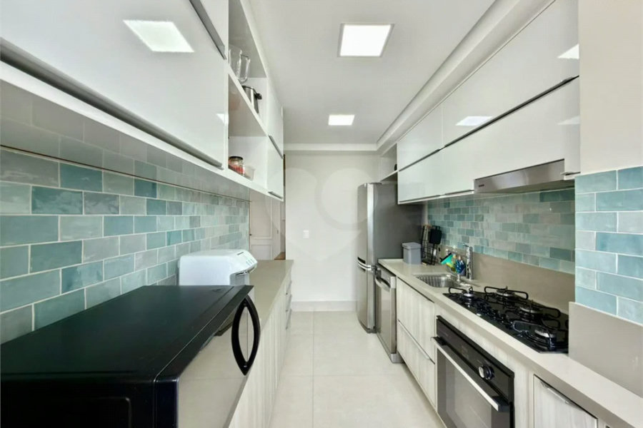 Apartamento à venda com 3 quartos, sendo 2 suítes,  em Riviera de São Lourenço, Bertioga, SP