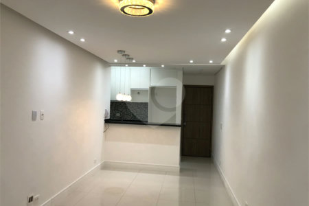 Lindo Apartamento com Varanda integrada
