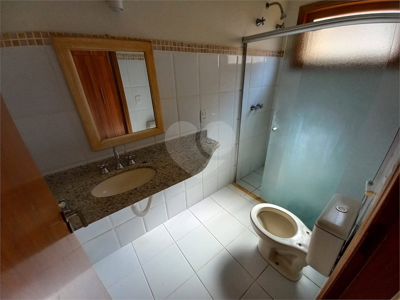 Casa Térrea no Condomínio Damha I,