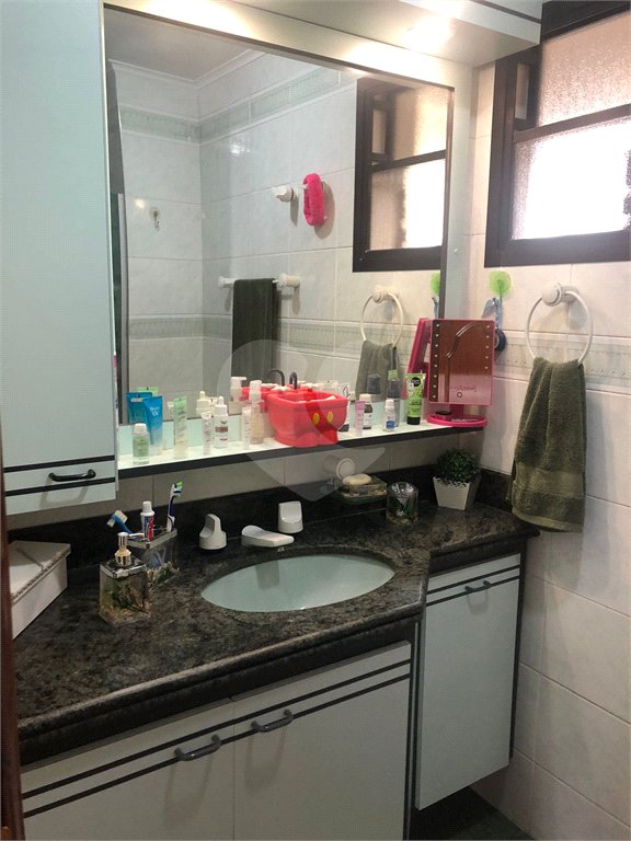 Apartamento na Região do Anália Franco Próximo ao Shopping com 3 Dormitórios sendo 1 Suíte e 2 Vagas de Garagem