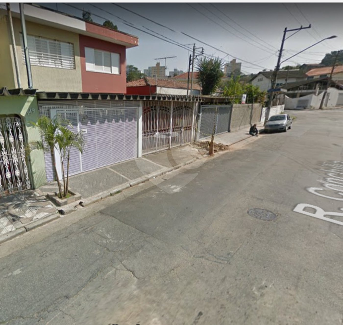 Sobrado à venda no Tremembé, 3 dormitorios com armários, sala ampla, cozinha com armários, 2 vagas , otima localização
