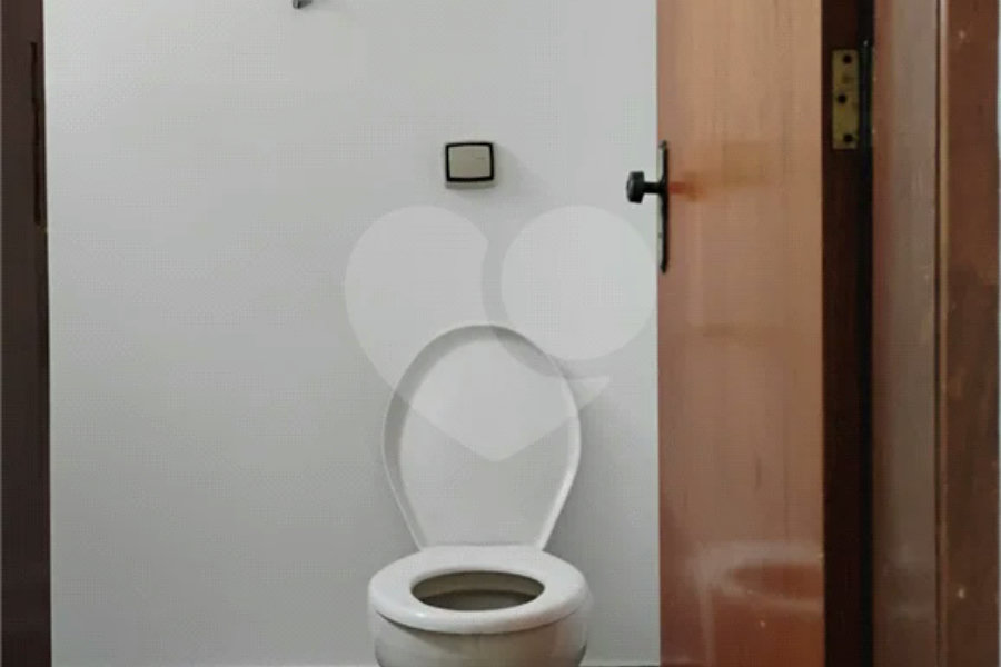 Aluga-se sala comercial na Vila Santa Catarina