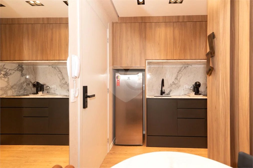 Studio Mobiliado em Moema | 29m² Pronto para Morar ou Investir