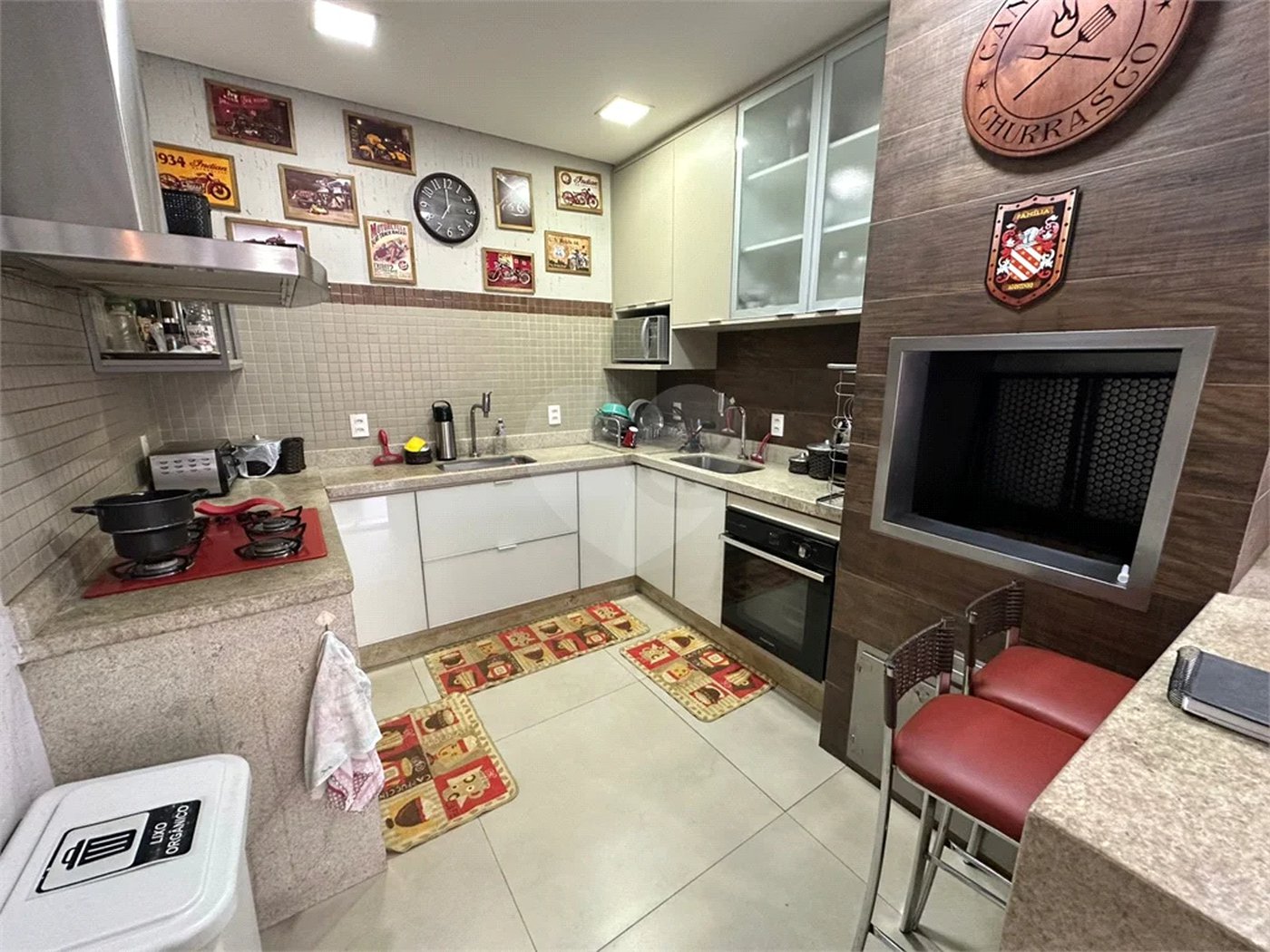 Casa para Venda e Locação em Condomínio Fechado no Bairro Campestre em Piracicaba - SP.