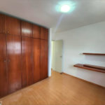 Casa à venda com 3 quartos, sendo 1 suíte,  em Jardim Celeste, São Paulo, SP