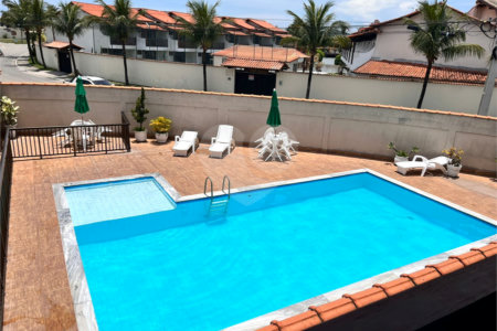 Apartamento à Venda na Ogiva em Cabo Frio com 2 Quartos em Condomínio Fechado