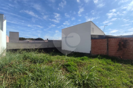 Terreno à venda no bairro Jardim Embaré, em São Carlos/SP