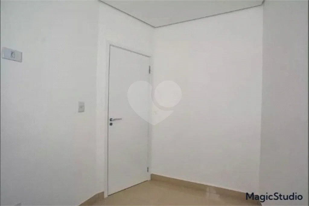 Apartamento com 2 dormitórios , sendo 1 suíte , 1 vaga , á venda na Vila Humaitá em Santo André.