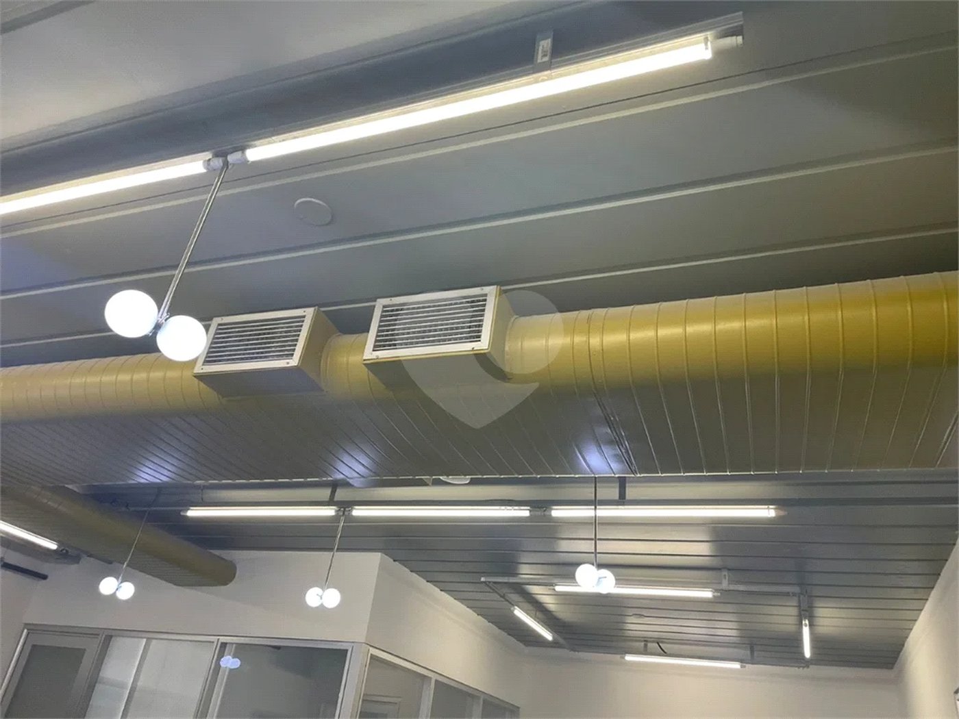 Conjunto comercial para locação no Brooklin 586 m² 10 vagas de garagem
