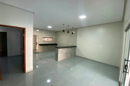 Casa à venda com 3 quartos, sendo 1 suíte,  em Catumbi, Balsas, MA