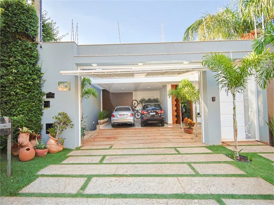 Casa à venda com 5 suítes em Jardim Mirante das Estâncias, Águas de Lindóia, SP