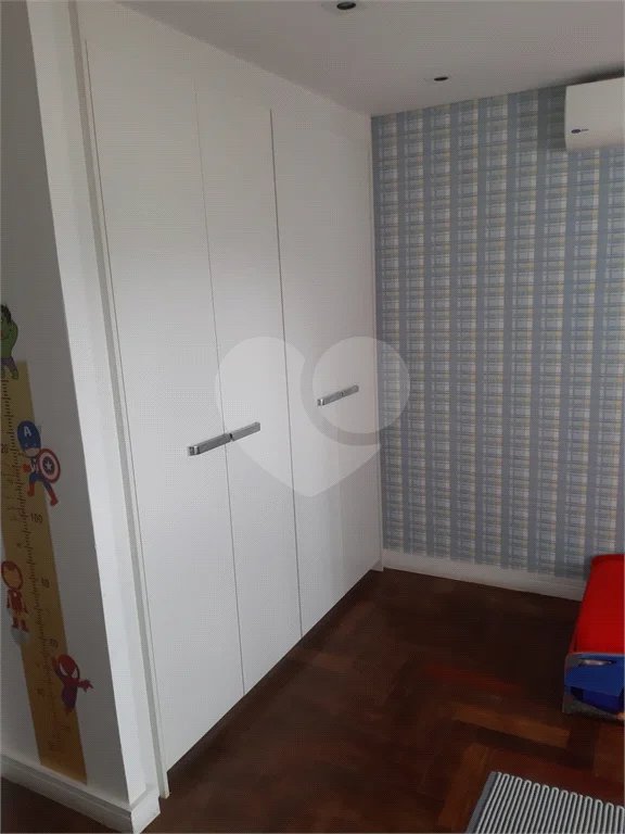 Apartamento 204 m² à Venda - Mooca, 4 suítes 4 vagas,Condominio Clube.