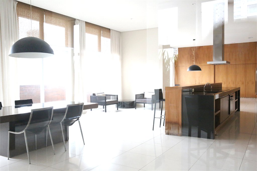 Apartamento á venda - Campo Belo
