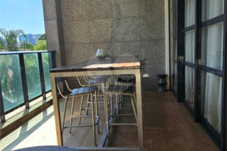 Apartamento no Itaim Bibi de 45m2 com 1 dorm, 1 banheiro, 1vaga. Estuda permuta. Viva a um passo dos melhores shoppings, hospitais, escolas e rodovias principais com 1 dorm, 1 banheiro, 1 vaga. Estuda permuta