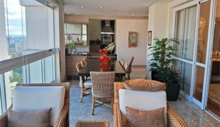 Apartamento à venda com 4 suítes em Vila Andrade, São Paulo, SP