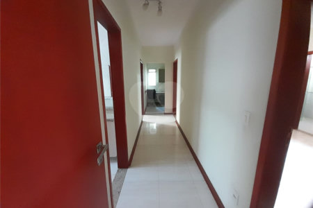 Casa à Venda no Residencial Eldorado - São Carlos