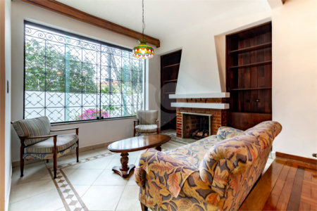 Casa Térrea à venda na Saúde c/285 m2 - Terreno de 392,50 m2 - 3 Quartos/2 Suítes/3 Vagas