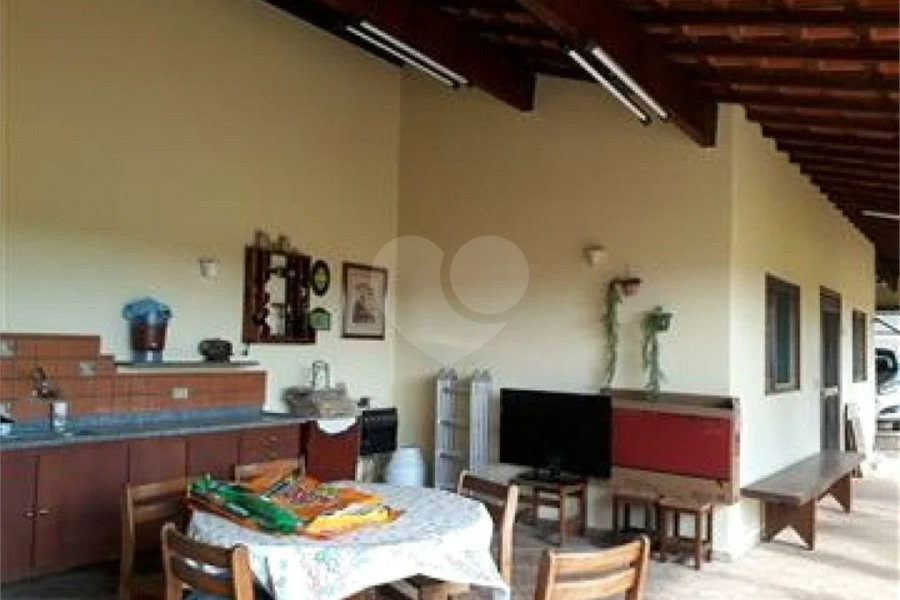 Casa à venda com 3 suítes em Estância Santa Maria do Laranjal, Atibaia, SP
