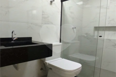 Sobrado à venda na Vila Carrão, 3 quartos (1 suíte)