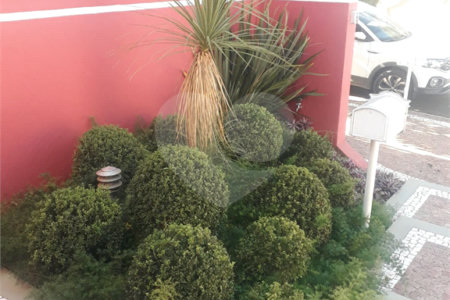 Excelente casa para venda no Parque Fher