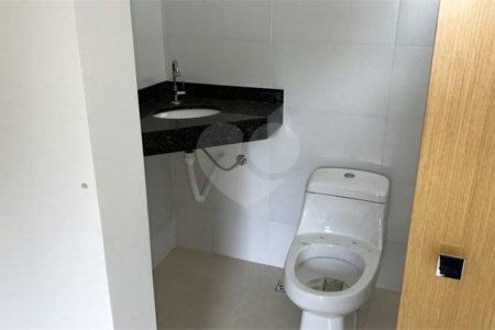 Apartamento a venda de 02 dormitórios