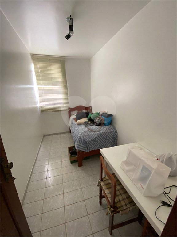 Casa Térrea com 3 suítes, sendo 1 suíte master.