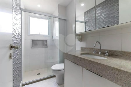 Apartamento Garden à venda ? 500 m do Metrô Conceição | Reformado e com quintal privativo