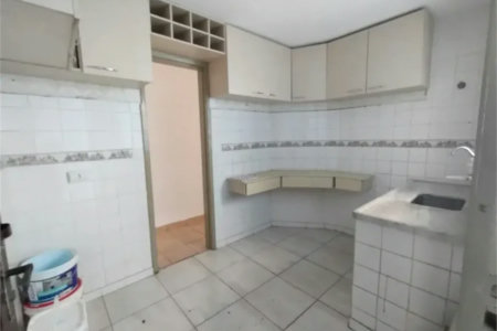 Casa de Vila à venda com 3 quartos, sendo 1 suíte, em Jardim Esmeralda, São Paulo, SP