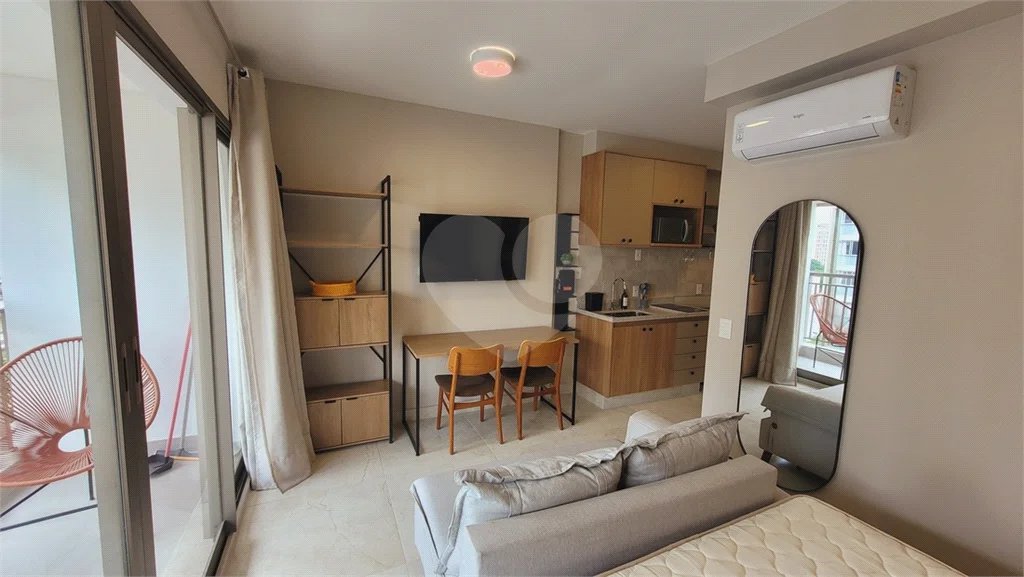 Studio sofisticado, totalmente mobiliado e pronto para morar