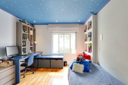 Casa à venda com 4 quartos, sendo 2 suítes, no condomínio Bristol Village, São Paulo - SP